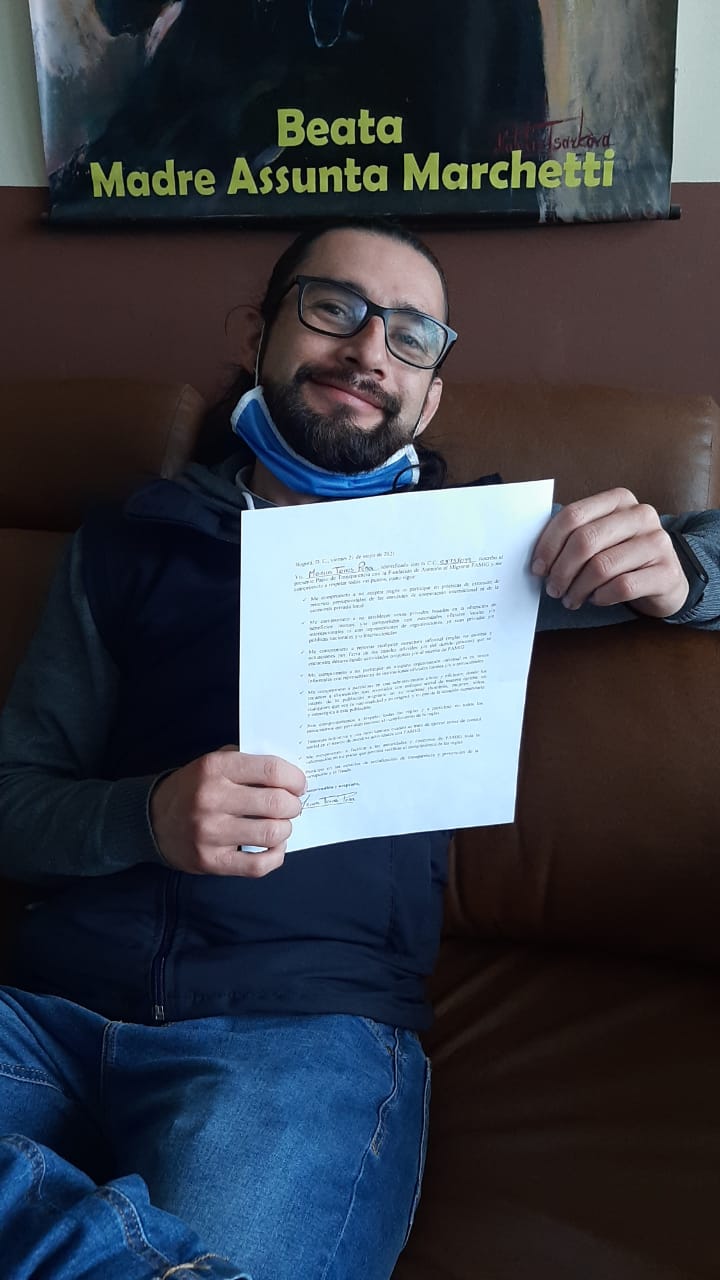 Firma pacto por la Transparencia