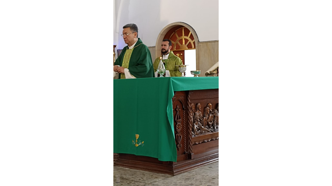 Monseñor y padre