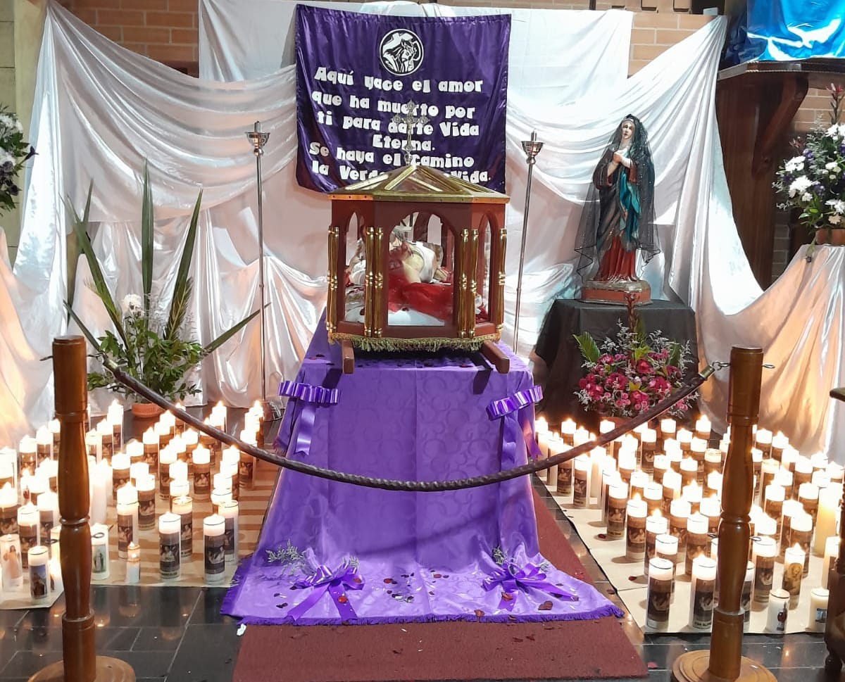 Sepulcro