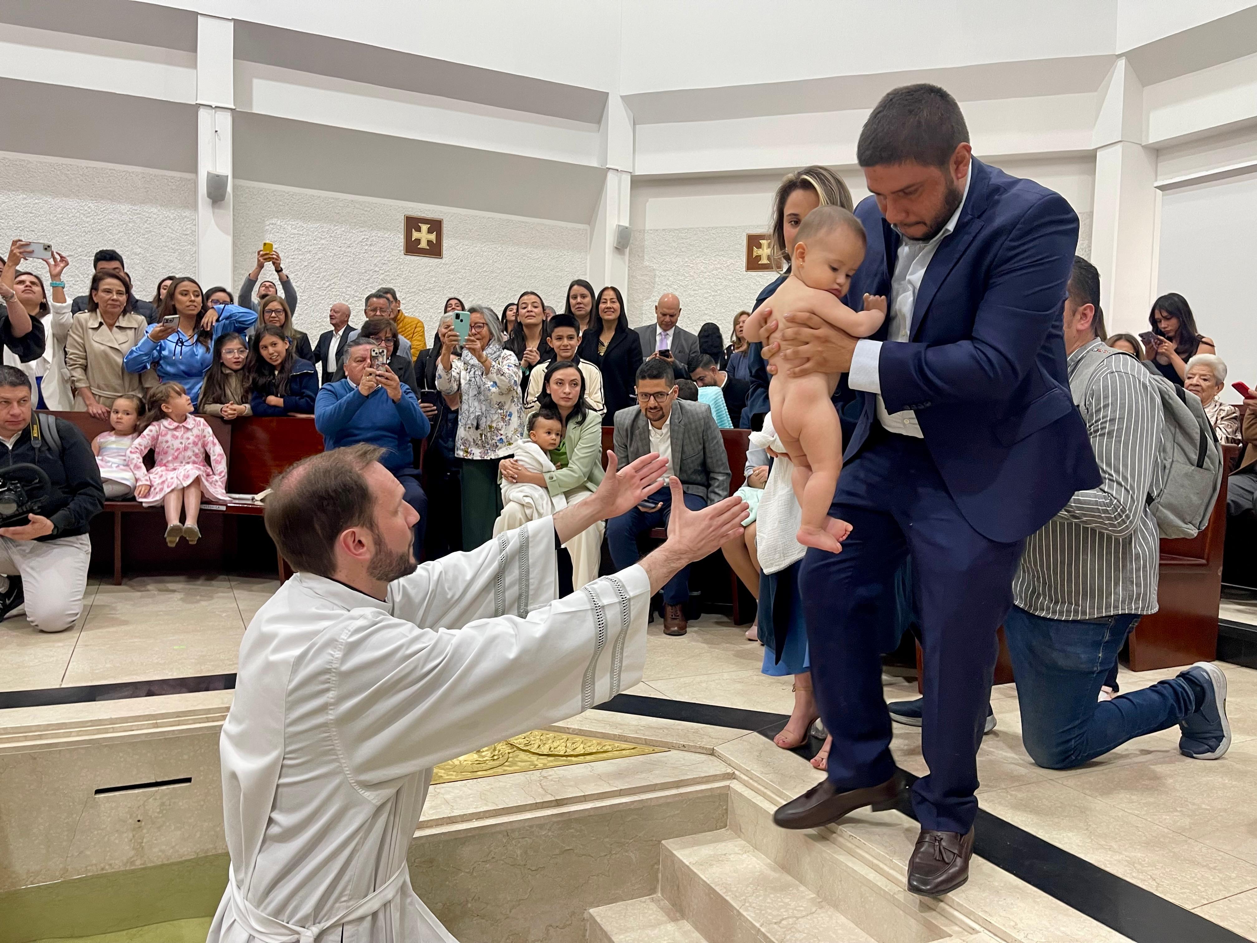 Bautismo por inmersión 1207 8