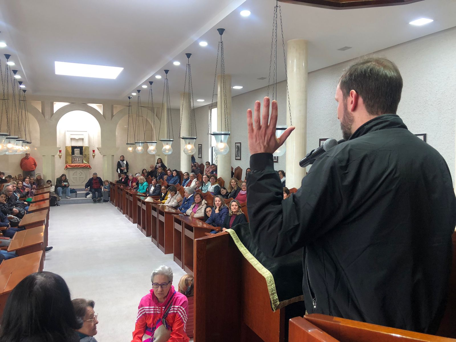 Salón Santuario de la Palabra y al fondo el Tabernáculo de Mármol