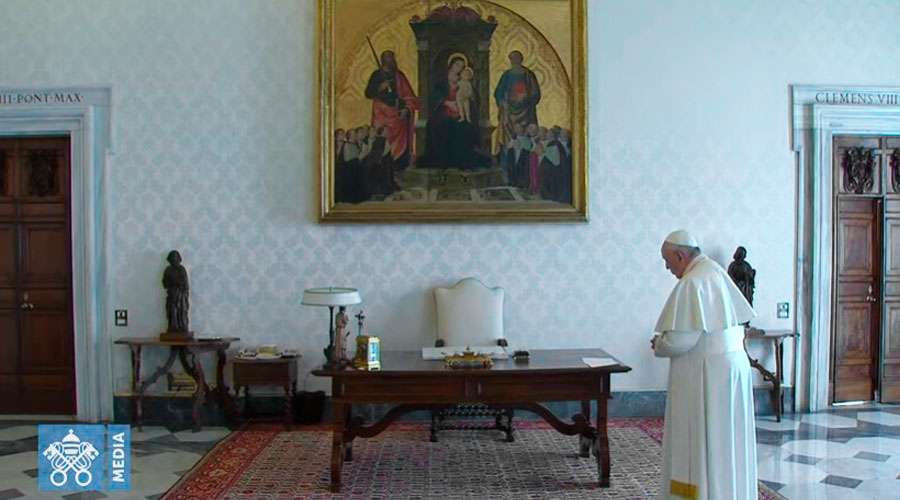 https://arquimedia.s3.amazonaws.com/256/noticias/papa-francisco-padrenuestro-youtube-25032020jpg-1.jpg