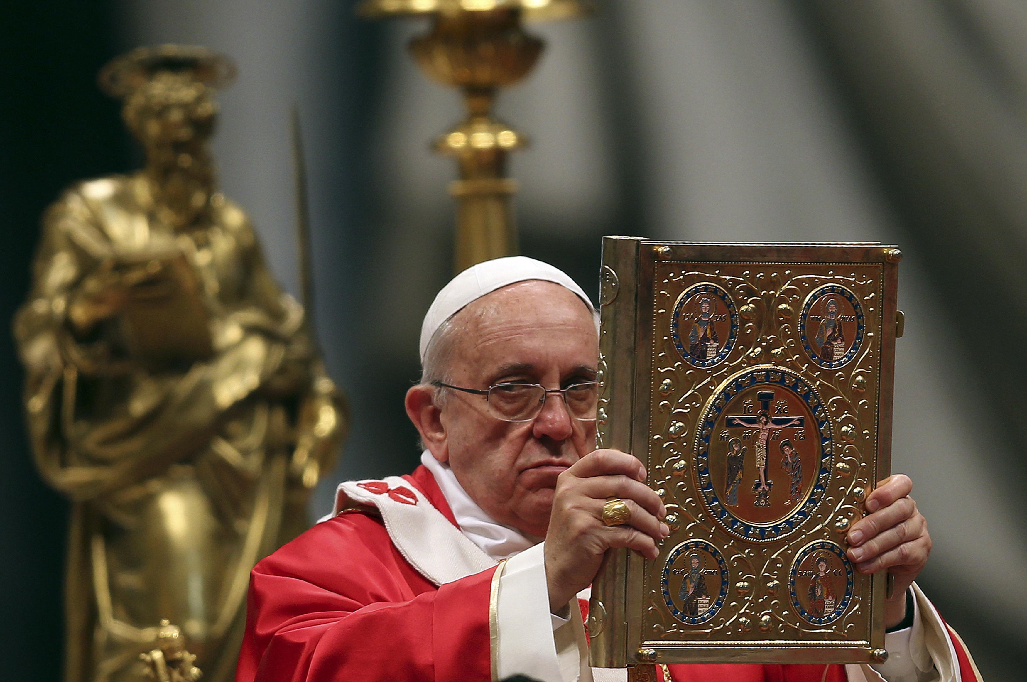 https://arquimedia.s3.amazonaws.com/104/utilitarias/2013-06-29t102005z-793498579-gm1e96t1eul01-rtrmadp-3-vaticanjpg.jpg