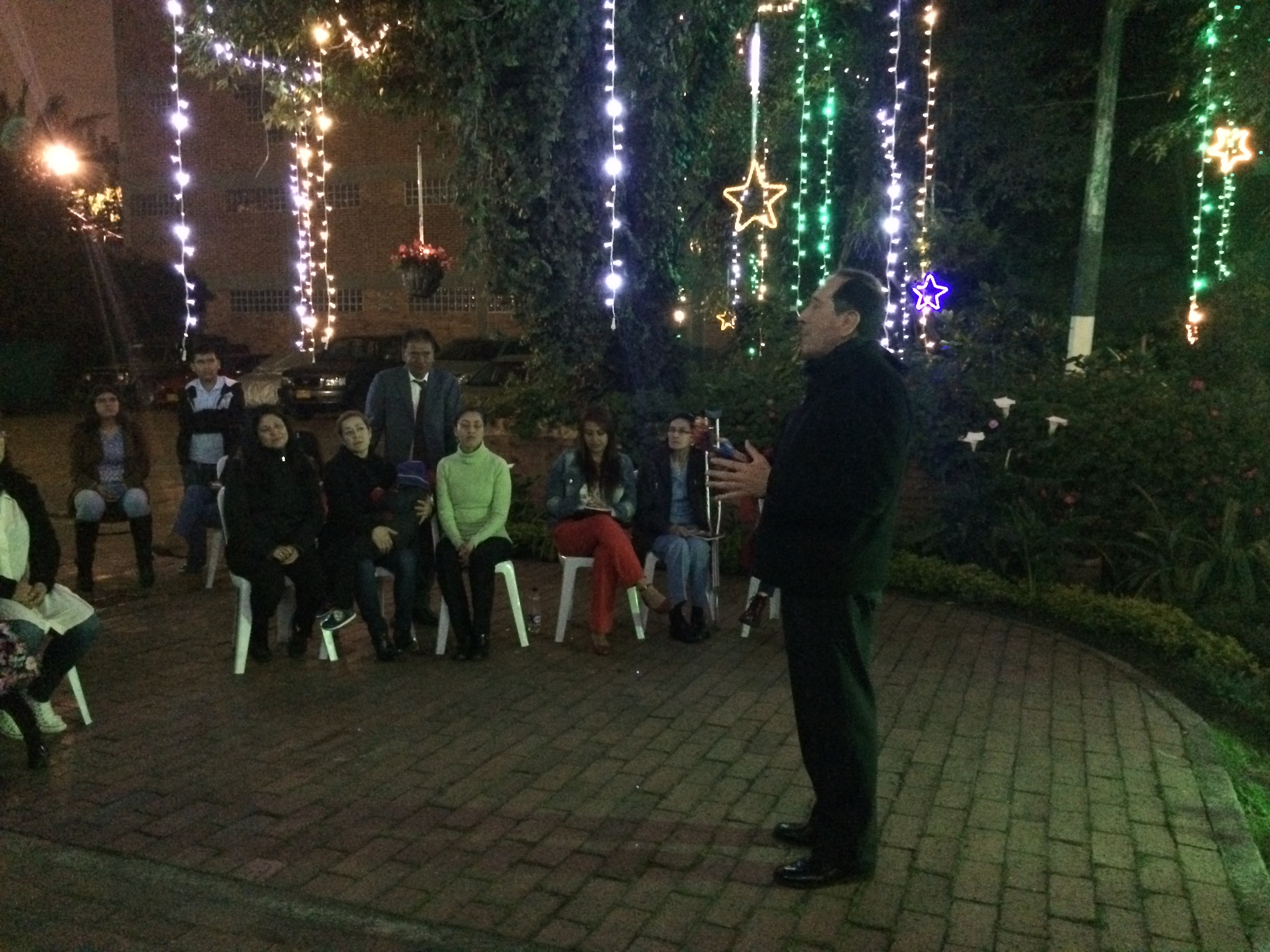 https://arquimedia.s3.amazonaws.com/4/navidad-vicaria-cristo-sacerdote/img-3242jpg.JPG
