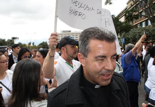 Exitosa marcha a favor de la familia en todo el territorio colombiano |  Arquidiócesis de Bogotá