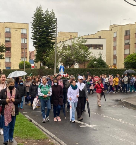 El Santo Rosario de la Aurora 2025 6