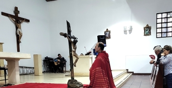 adoración de la cruz