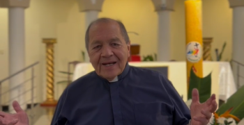 Padre Hernando invita a la Vigilia Pascual