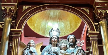 La Sagrada Familia en roca volcánica, Bogotá.